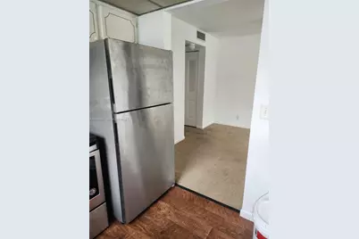 391 Windsor Q #0, West Palm Beach, FL 33417 - Photo 3