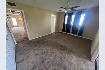391 Windsor Q #0, West Palm Beach, FL 33417 - Photo 9