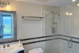 7600 Collins Ave, Miami Beach, FL 33141 - Photo 13