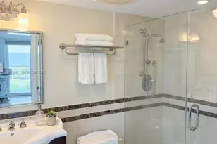 7600 Collins Ave, Miami Beach, FL 33141 - Photo 13