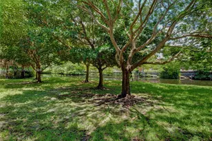 142 SW 127th Terrace, Plantation, FL 33325 - Photo 11