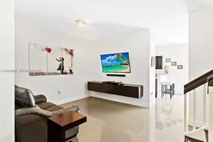 8925 W 33rd Ave, Hialeah, FL 33018 - Photo 7