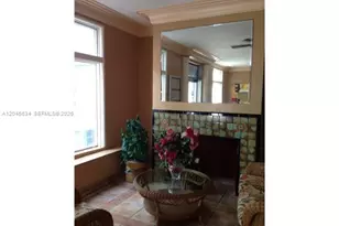 215 30th St, Miami Beach, FL 33140 - Photo 5