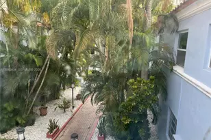 215 30th St, Miami Beach, FL 33140 - Photo 21