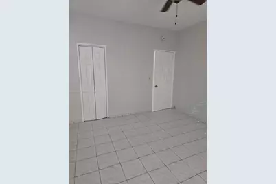 215 30th St #22, Miami Beach, FL 33140 - Photo 11