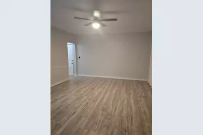 215 30th St #22, Miami Beach, FL 33140 - Photo 15