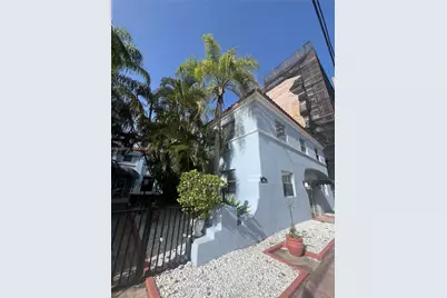 215 30th St #22, Miami Beach, FL 33140 - Photo 5