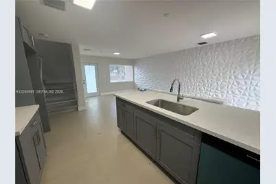205 NW 159th St, Miami, FL 33169 - Photo 3