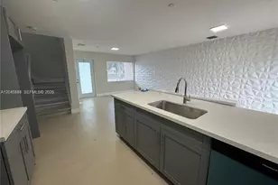 205 NW 159th St, Miami, FL 33169 - Photo 3