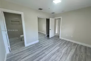 205 NW 159th St, Miami, FL 33169 - Photo 7