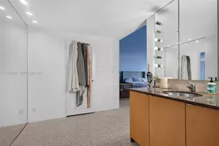 5255 Collins Ave, Miami Beach, FL 33140 - Photo 33