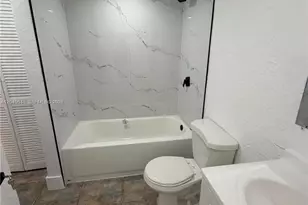 4801 NW 7th St, Miami, FL 33126 - Photo 7