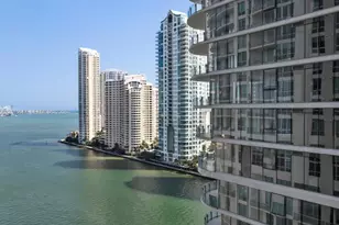 300 S Biscayne Blvd, Miami, FL 33131 - Photo 3