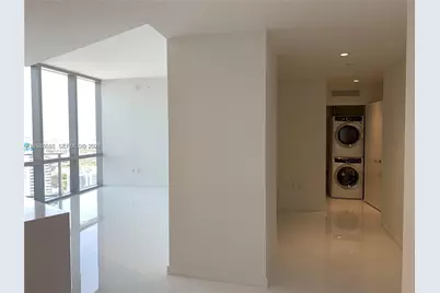 851 NE 1st Ave #2702, Miami, FL 33132 - Photo 7