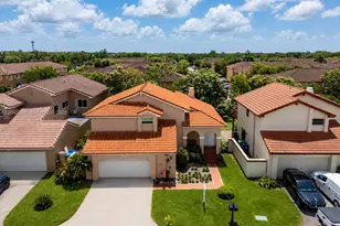 17617 NW 61st Ct N, Hialeah, FL 33015 - Photo 3