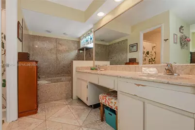 17617 NW 61st Ct N, Hialeah, FL 33015 - Photo 23