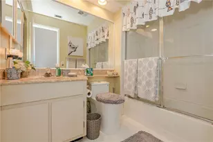 17617 NW 61st Ct N, Hialeah, FL 33015 - Photo 19