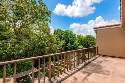 17617 NW 61st Ct N, Hialeah, FL 33015 - Photo 25