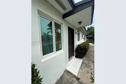 809 NE 2nd St Unit 1-2, Hallandale Beach, FL 33009 - Photo 5