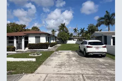 809 NE 2nd St Unit 1-2, Hallandale Beach, FL 33009 - Photo 3