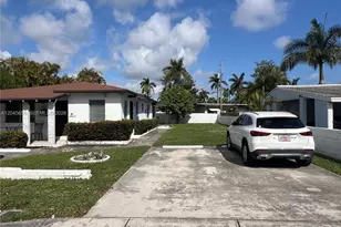 809 NE 2nd St, Hallandale Beach, FL 33009 - Photo 3