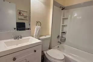 2361 NW 96th Terrace, Pembroke Pines, FL 33024 - Photo 13