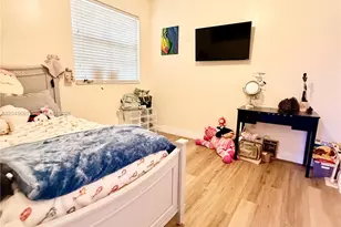 2361 NW 96th Terrace, Pembroke Pines, FL 33024 - Photo 9
