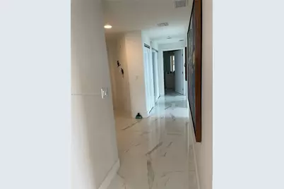 16385 Biscayne Blvd #2601, North Miami Beach, FL 33160 - Photo 25
