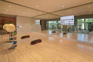 16385 Biscayne Blvd, North Miami Beach, FL 33160 - Photo 21
