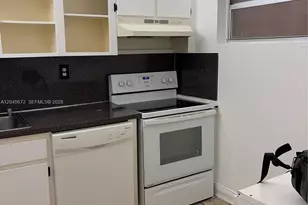 1150 Collins Ave, Miami Beach, FL 33139 - Photo 1