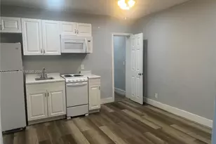 2118 N 19th Ave, Hollywood, FL 33020 - Photo 3