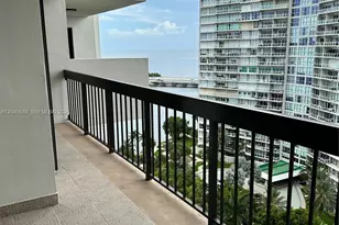 2333 Brickell Ave, Miami, FL 33129 - Photo 15