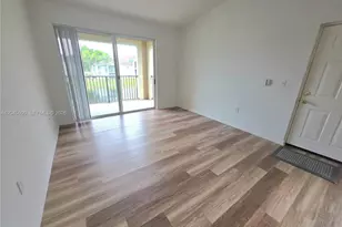 8070 N Nob Hill Rd, Tamarac, FL 33321 - Photo 3