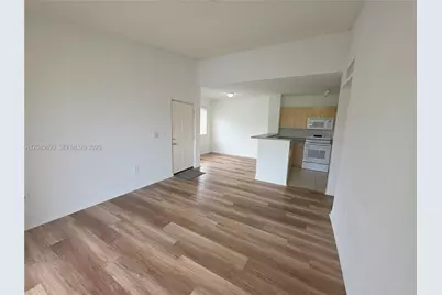 8070 N Nob Hill Rd #208, Tamarac, FL 33321 - Photo 9