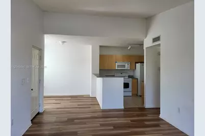 8070 N Nob Hill Rd #208, Tamarac, FL 33321 - Photo 3