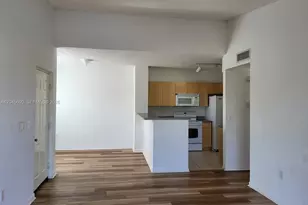 8070 N Nob Hill Rd, Tamarac, FL 33321 - Photo 3