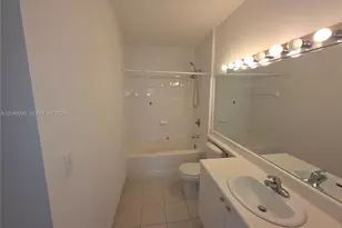 8070 N Nob Hill Rd, Tamarac, FL 33321 - Photo 11