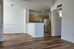 8070 N Nob Hill Rd, Tamarac, FL 33321 - Photo 7