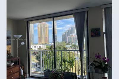 17600 N Bay Rd #N902, Sunny Isles Beach, FL 33160 - Photo 7