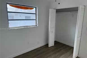 767 SW 9th St, Miami, FL 33130 - Photo 13