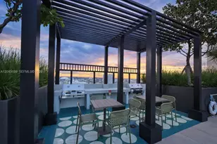 11 NE 6th St, Miami, FL 33132 - Photo 17