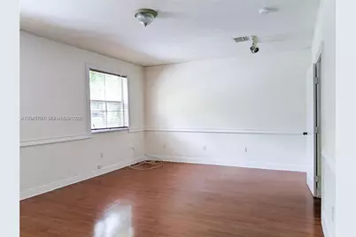 8853 SW 108th Pl, Miami, FL 33176 - Photo 11