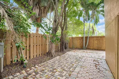 8853 SW 108th Pl, Miami, FL 33176 - Photo 23