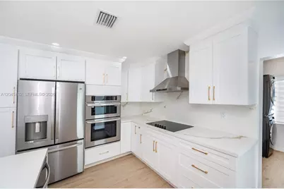 817 Columbus Blvd #817, Coral Gables, FL 33134 - Photo 3