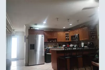 7005 W 15th Ave, Hialeah, FL 33014 - Photo 3