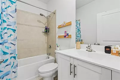 18102 SW 148th Rd, Miami, FL 33187 - Photo 15