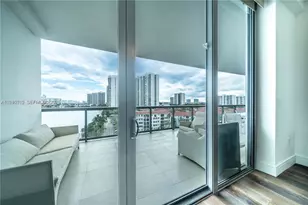 3300 NE 188th St, Aventura, FL 33180 - Photo 11