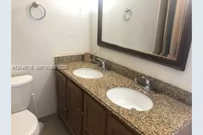 1000 West Ave #1427, Miami Beach, FL 33139 - Photo 3