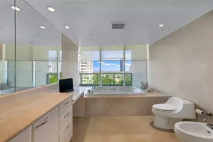 20155 NE 38th Ct, Aventura, FL 33180 - Photo 15