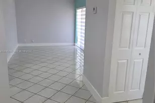 6119 NW 171st St, Hialeah, FL 33015 - Photo 17